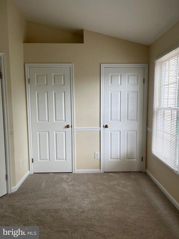 6556 SKYLEMAR TRL, Centreville, VA 20121