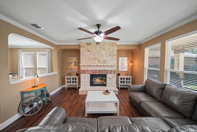 13326 CHALK HL, San Antonio, TX 78253