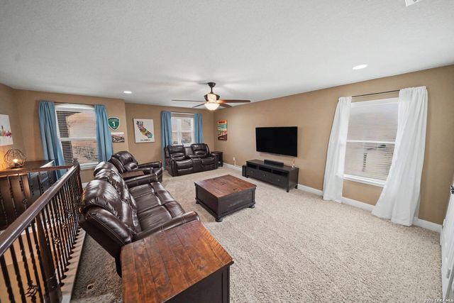 13326 CHALK HL, San Antonio, TX 78253
