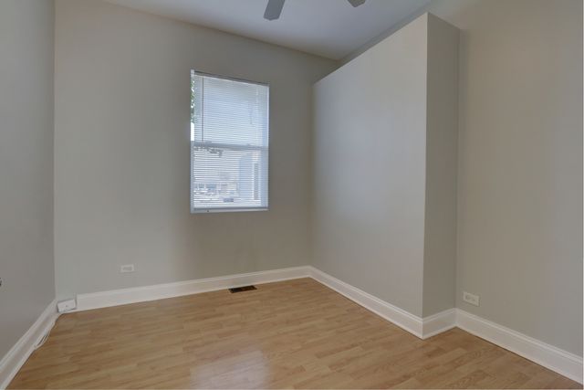 133 N 17th Avenue, Melrose Park, IL 60160