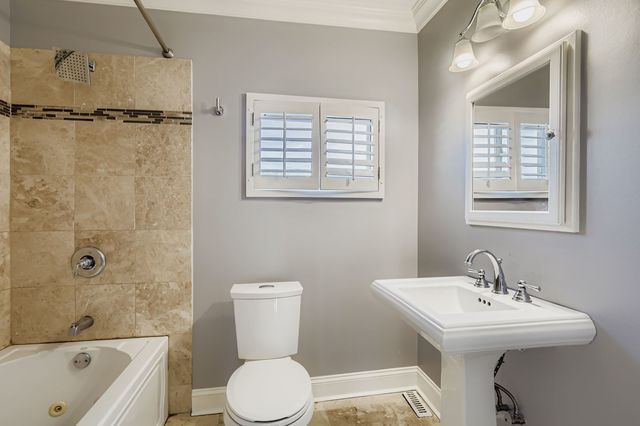 133 N 17th Avenue, Melrose Park, IL 60160