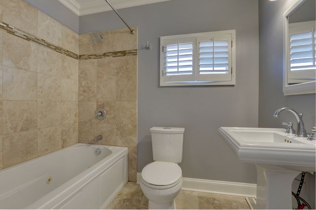 133 N 17th Avenue, Melrose Park, IL 60160