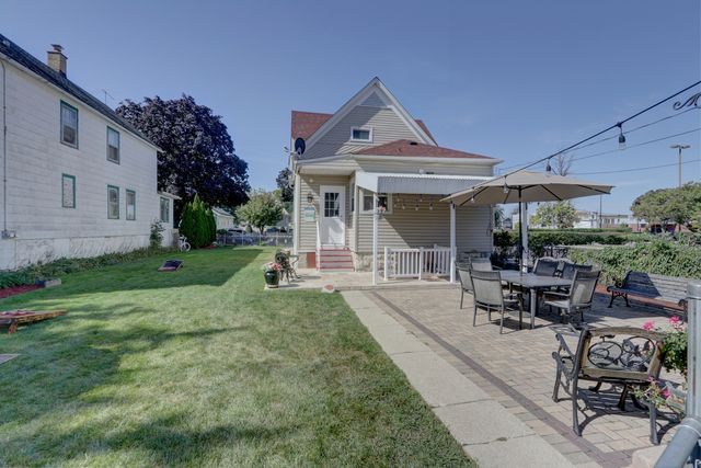 133 N 17th Avenue, Melrose Park, IL 60160