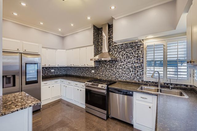 133 N 17th Avenue, Melrose Park, IL 60160