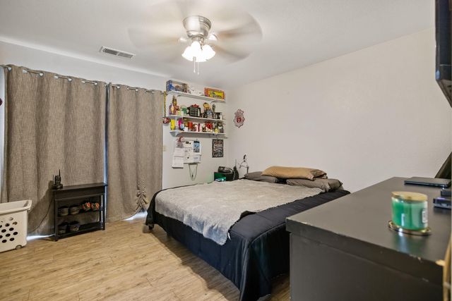 606 N Orange Avenue, Exeter, CA 93221