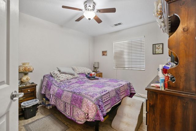 606 N Orange Avenue, Exeter, CA 93221