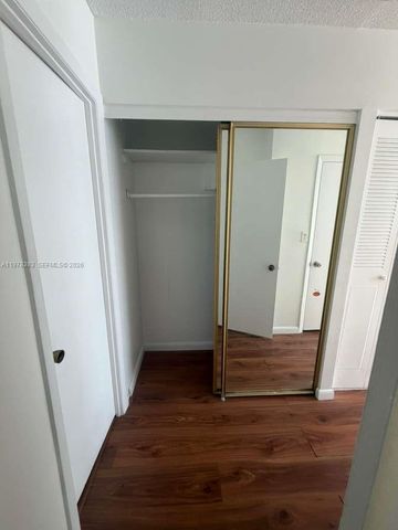 2780 NE 183rd St 410, Aventura, FL 33160