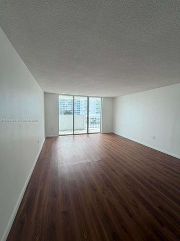 2780 NE 183rd St 410, Aventura, FL 33160