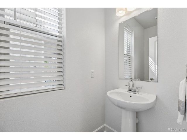 8448 E 49th Pl, Denver, CO 80238