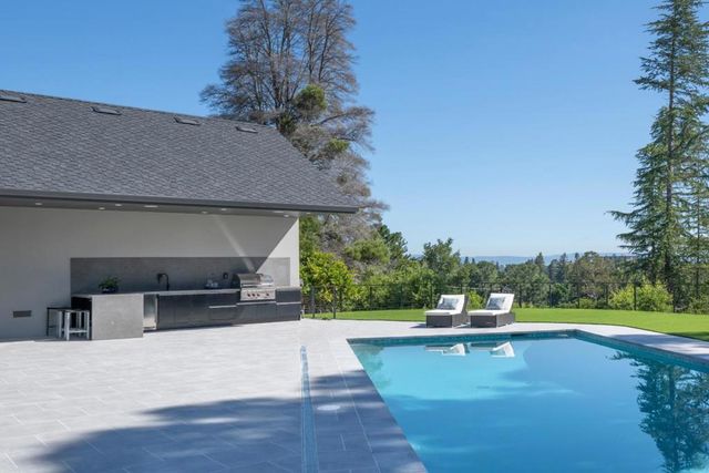 655 Hayne Road, Hillsborough, CA 94010