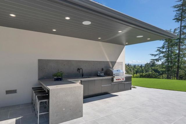 655 Hayne Road, Hillsborough, CA 94010