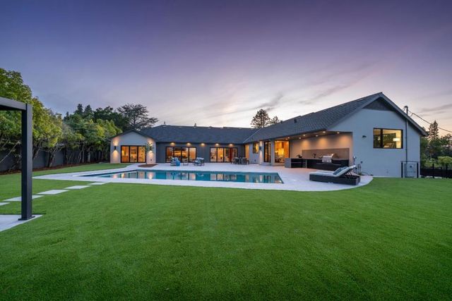 655 Hayne Road, Hillsborough, CA 94010