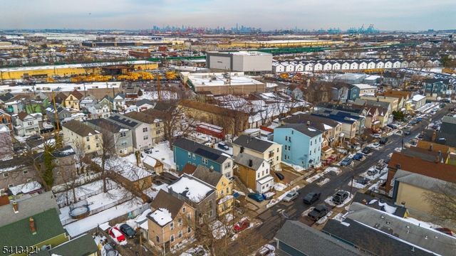 853 Rebecca Pl, Elizabeth City, NJ 07201