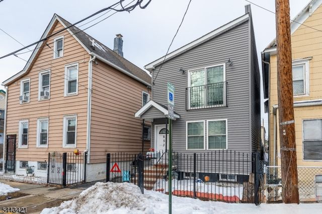 853 Rebecca Pl, Elizabeth City, NJ 07201