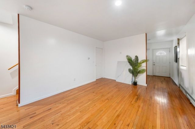 853 Rebecca Pl, Elizabeth City, NJ 07201