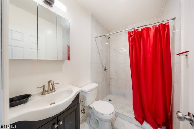 853 Rebecca Pl, Elizabeth City, NJ 07201