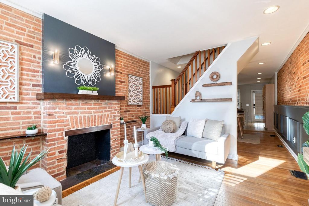 440 E CLEMENT ST, Baltimore, MD 21230