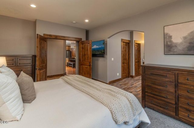 63109 Turret Court, Bend, OR 97701