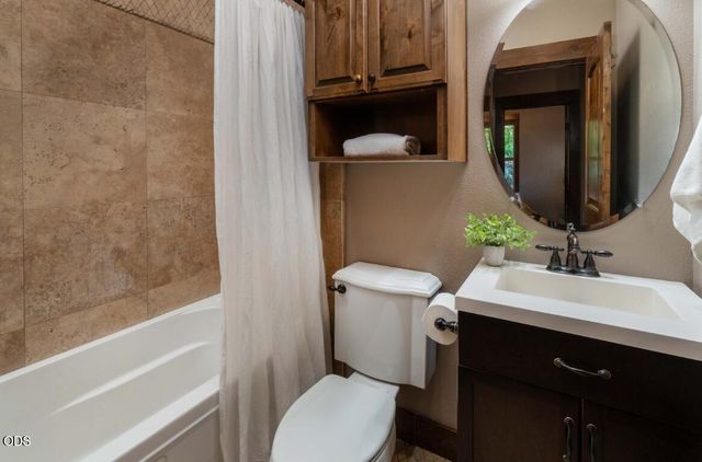 63109 Turret Court, Bend, OR 97701