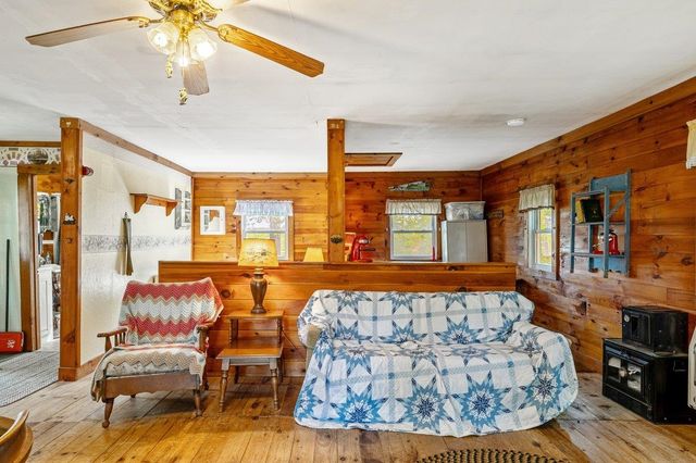 2322 West Shore Road, Alburgh, VT 05440