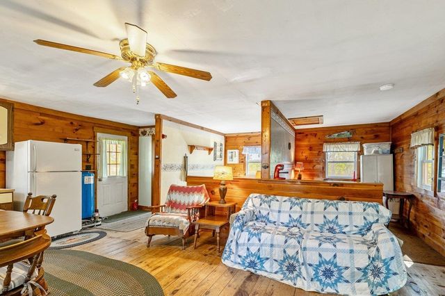 2322 West Shore Road, Alburgh, VT 05440