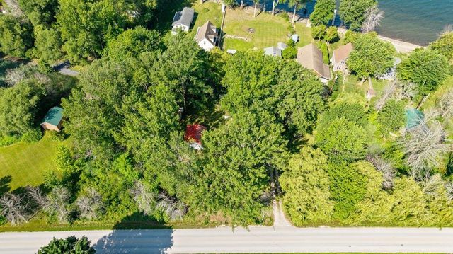 2322 West Shore Road, Alburgh, VT 05440