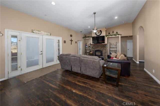 11671 Desert View, Pinon Hills, CA 92372
