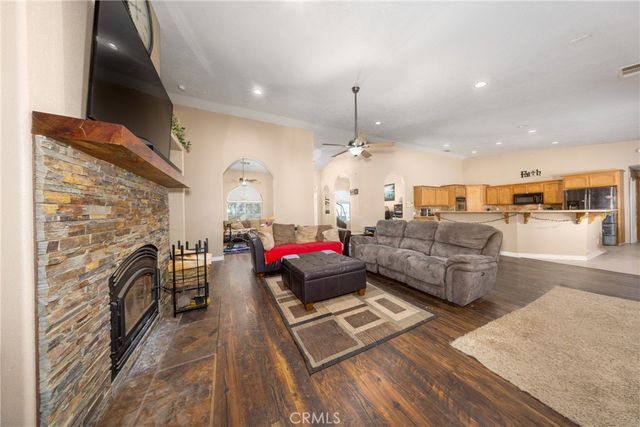 11671 Desert View, Pinon Hills, CA 92372