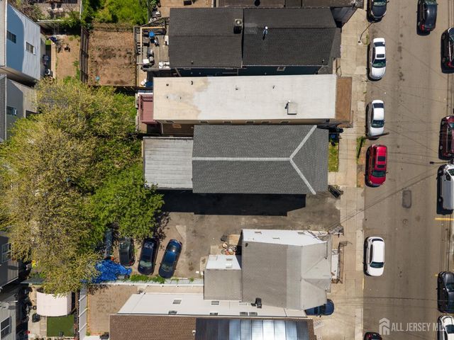 313 Livingston Street, Elizabeth, NJ 07206