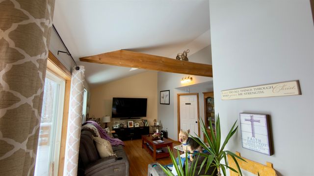 5 Old Turnpike Road, Epsom, NH 03234