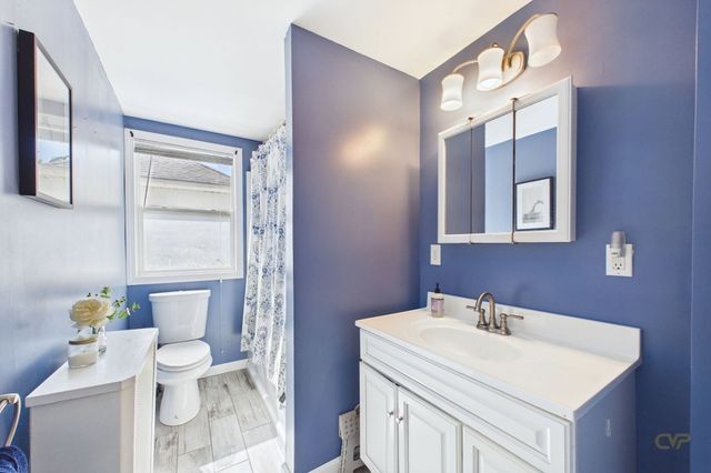 57 Mary St, New Bedford, MA 02745