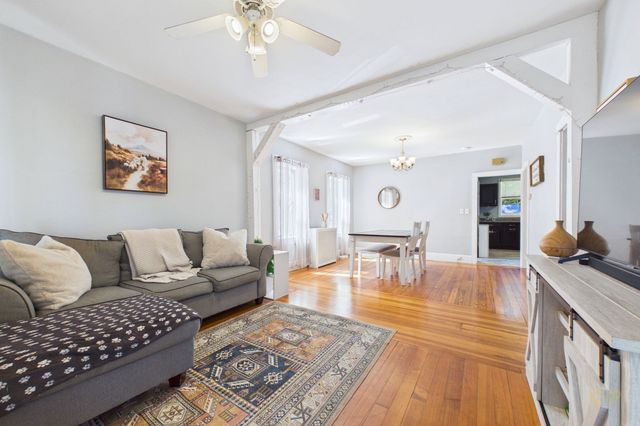 57 Mary St, New Bedford, MA 02745