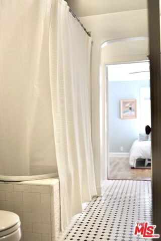 7620 Fountain, West Hollywood, CA 90046