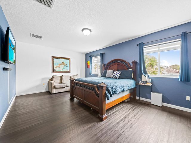 6830 Langdon Way, Lake Worth, FL 33463