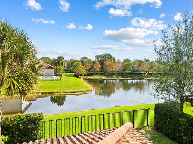 6830 Langdon Way, Lake Worth, FL 33463