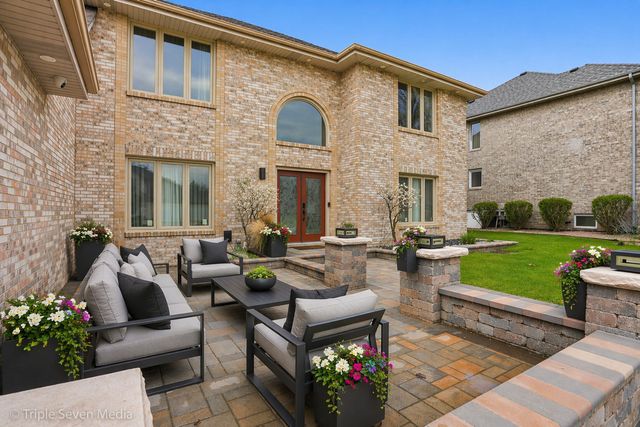 12600 Sheffield Court, Palos Park, IL 60464
