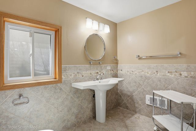 12600 Sheffield Court, Palos Park, IL 60464