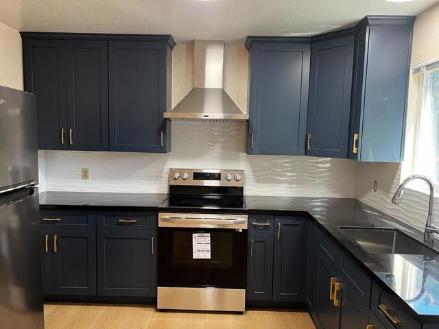 221 Rondale, Hayward, CA 94541