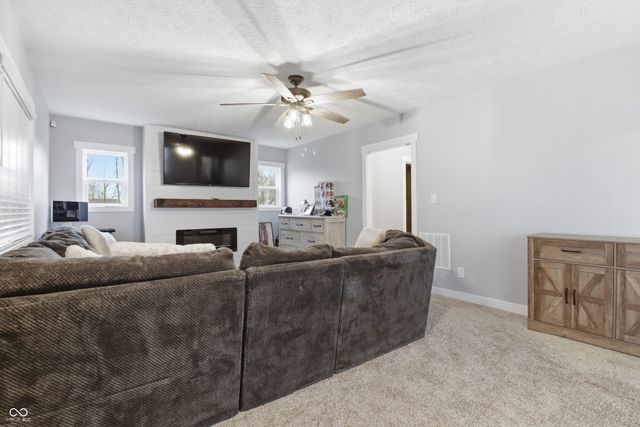 4665 S Mauxferry Road, Franklin, IN 46131