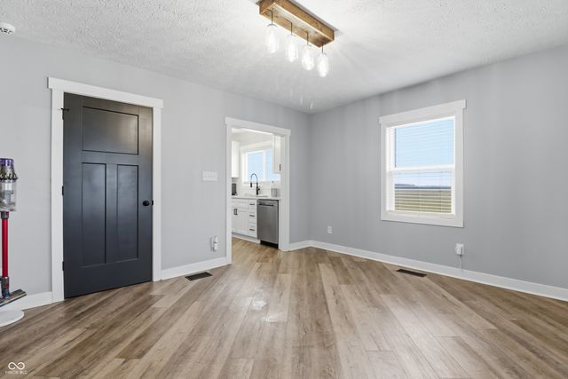 4665 S Mauxferry Road, Franklin, IN 46131