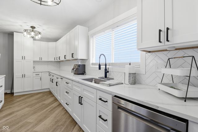 4665 S Mauxferry Road, Franklin, IN 46131