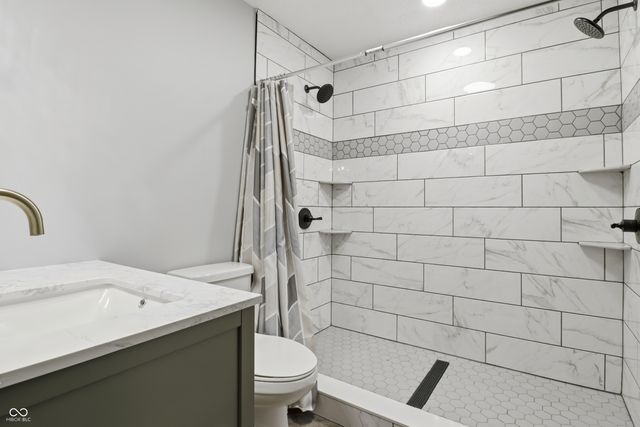 4665 S Mauxferry Road, Franklin, IN 46131