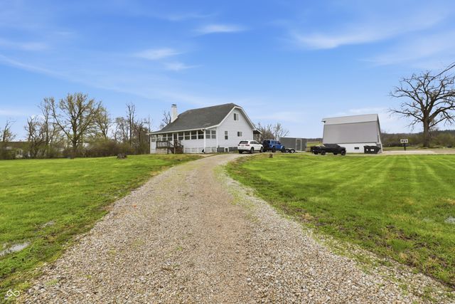 4665 S Mauxferry Road, Franklin, IN 46131