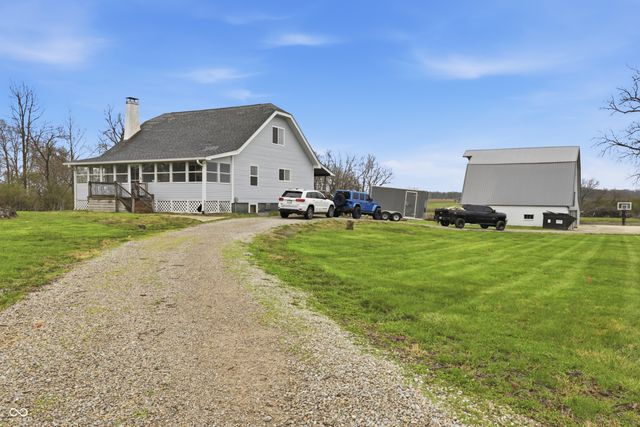 4665 S Mauxferry Road, Franklin, IN 46131