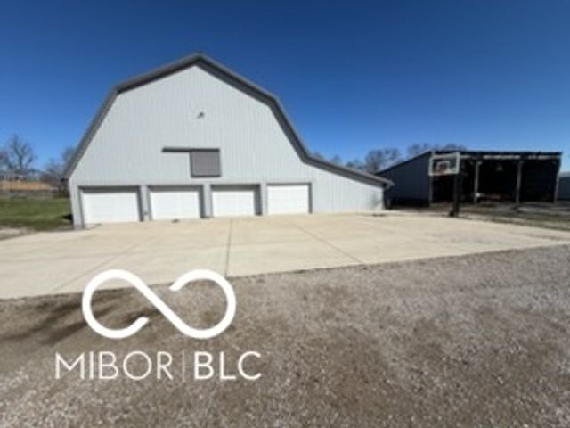 4665 S Mauxferry Road, Franklin, IN 46131