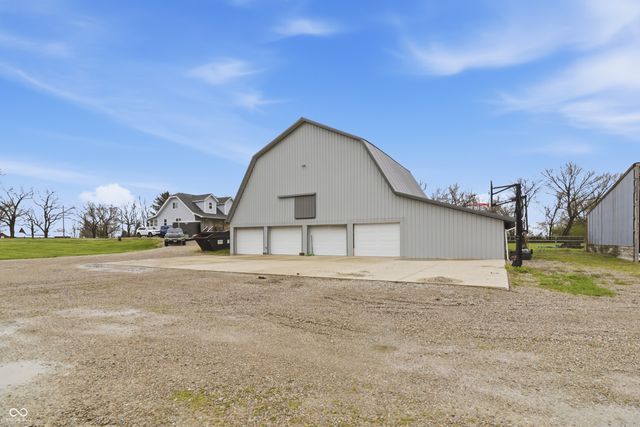 4665 S Mauxferry Road, Franklin, IN 46131