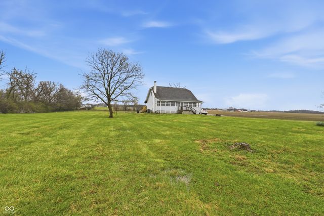 4665 S Mauxferry Road, Franklin, IN 46131