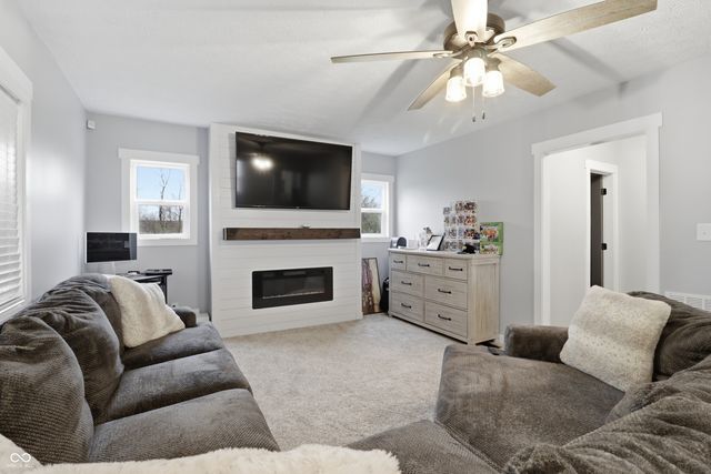 4665 S Mauxferry Road, Franklin, IN 46131