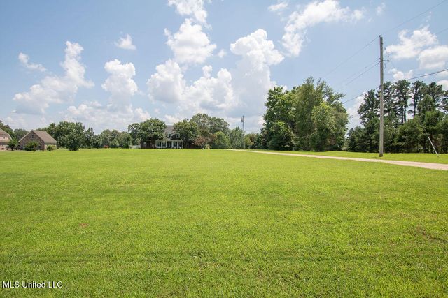 1453 Whitetail Drive, Hernando, MS 38632