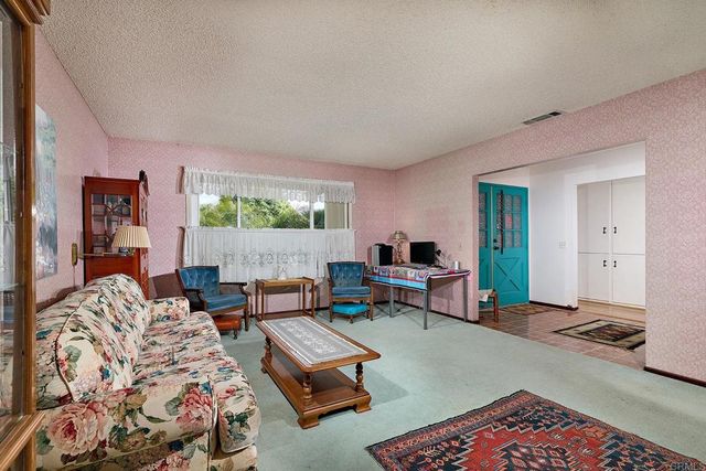 4818 Refugio Avenue, Carlsbad, CA 92008